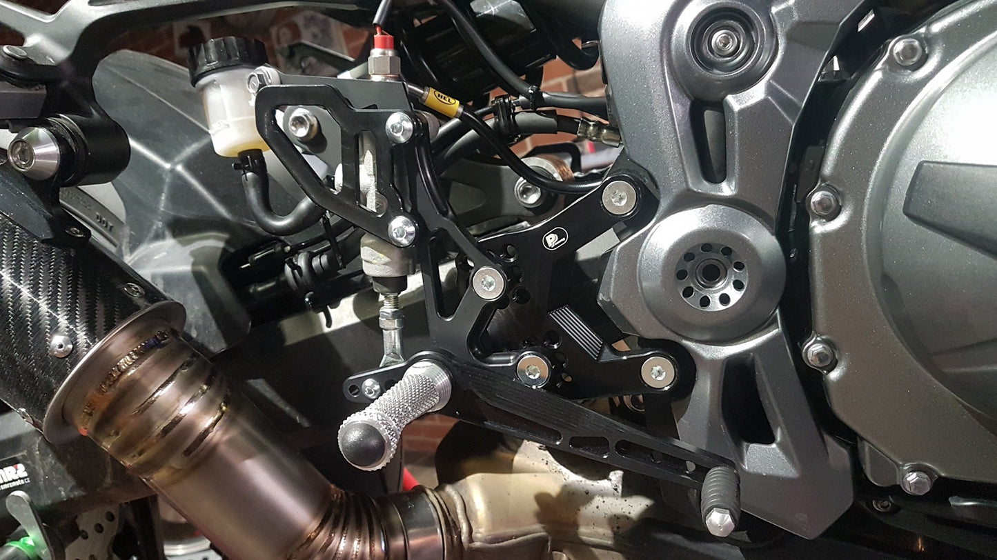 Fußrastenanlage Kawasaki Z900 (2017 - 2019)