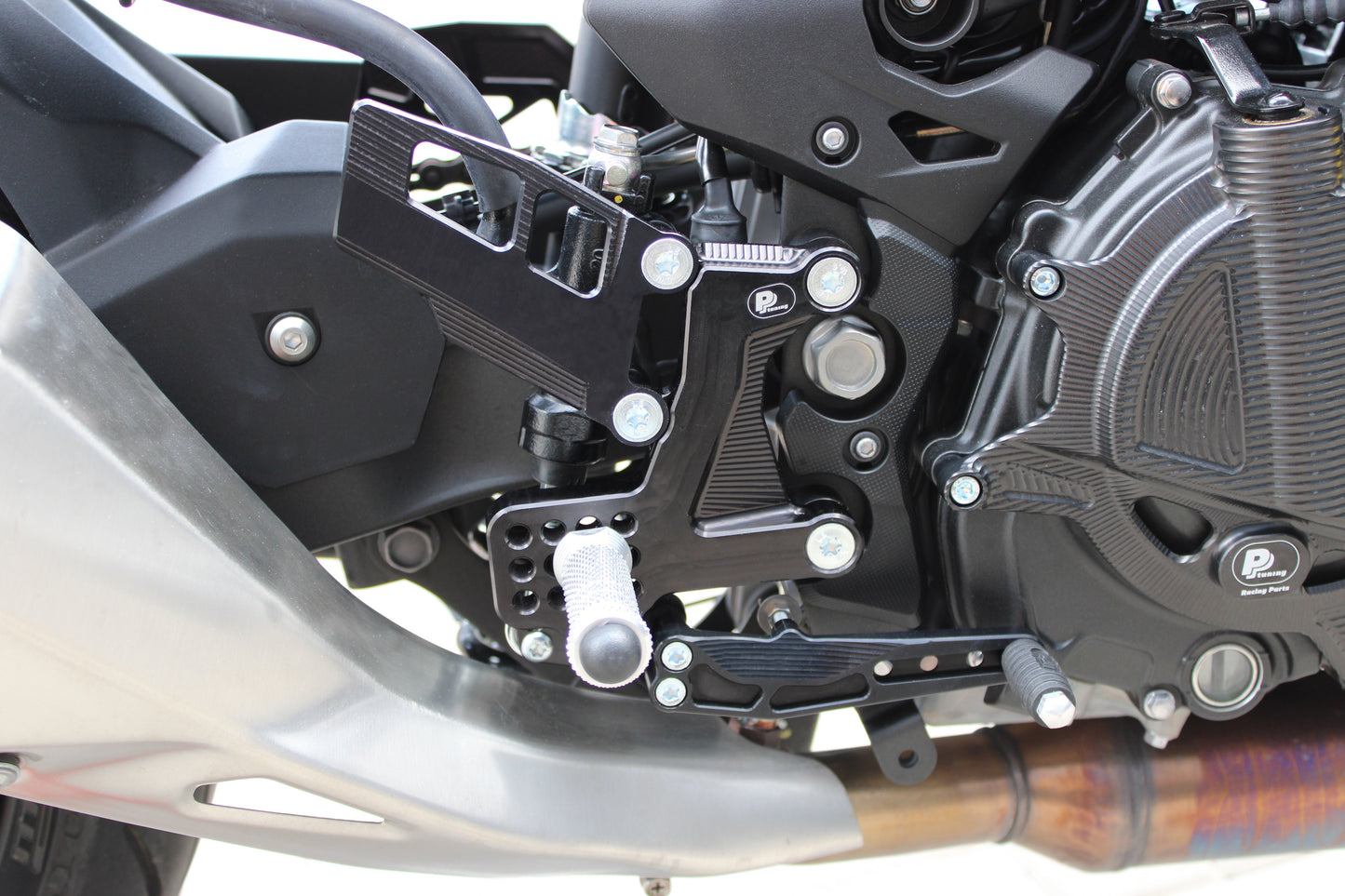 Fußrastenanlage Kawasaki Z400 (2019 - 2023)