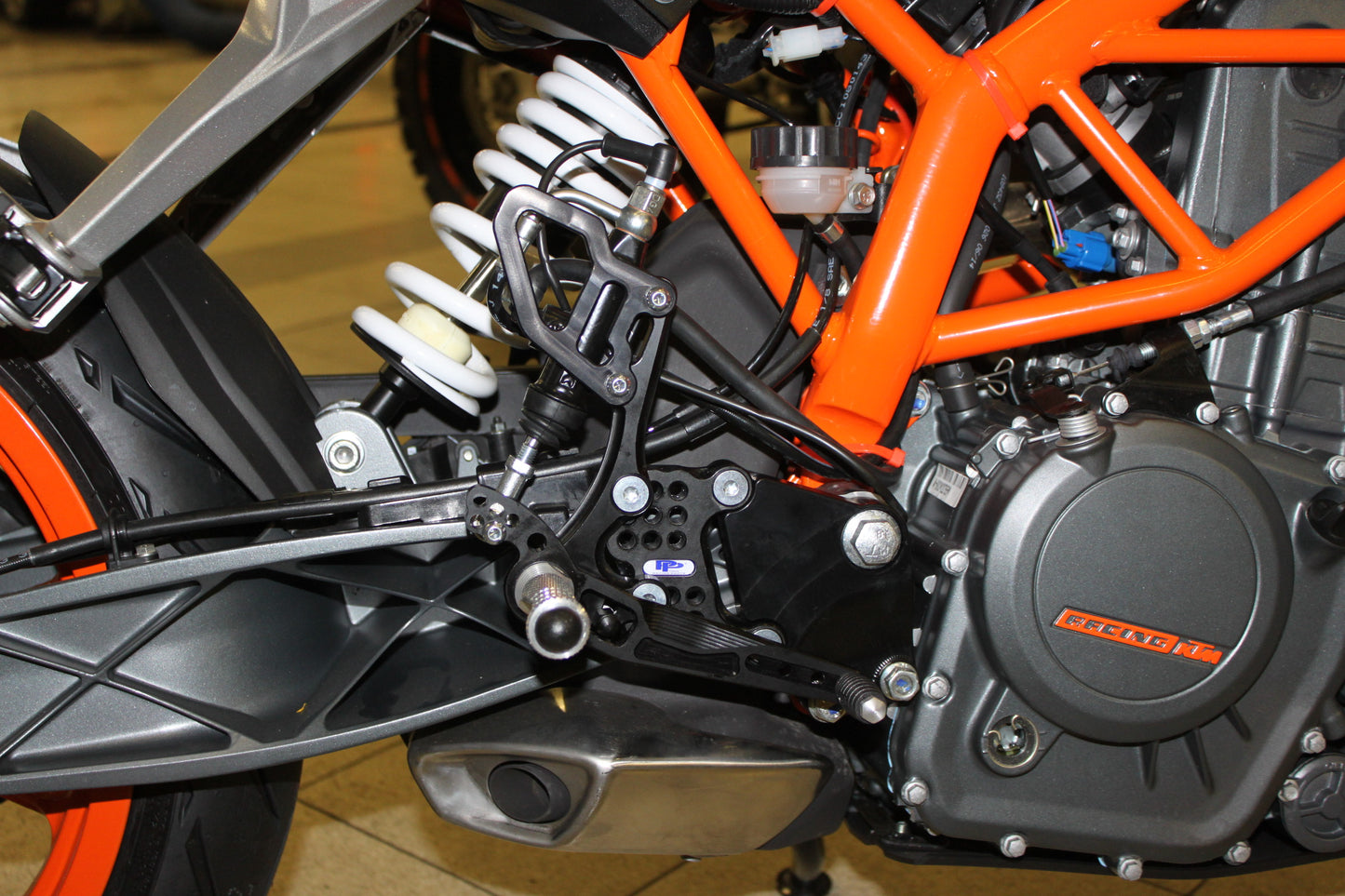 Fußrastenanlage KTM Duke SM 125/200/390 (2011-2017)