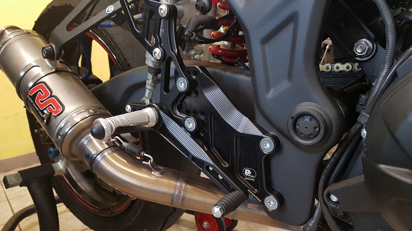 Fußrastenanlage Yamaha YZF R3 (2015-2021) R25/MT03/MT25 Full Race Version