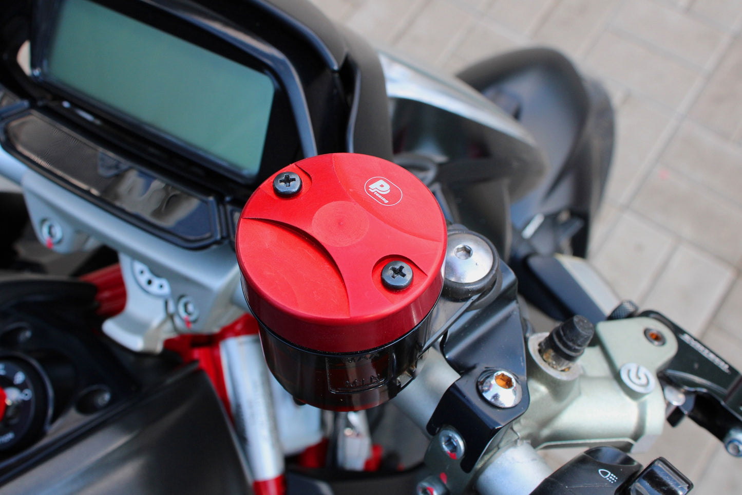 Bremsflüssigkeitsbehälter (Innendurchmesser 49 mm)