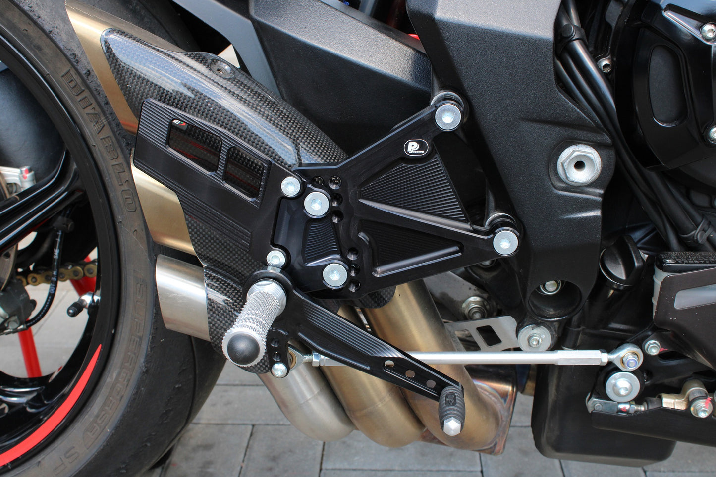 Fußrastenanlage MV Agusta F3 800 Brutale (2017- 2022) mit Umkehrschaltung
