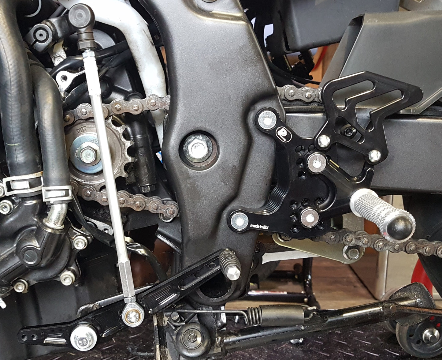 Fußrastenanlage Honda CB 400F/CB 500F (2013-2018), CBR 400R/CBR 500R (2013-2023)