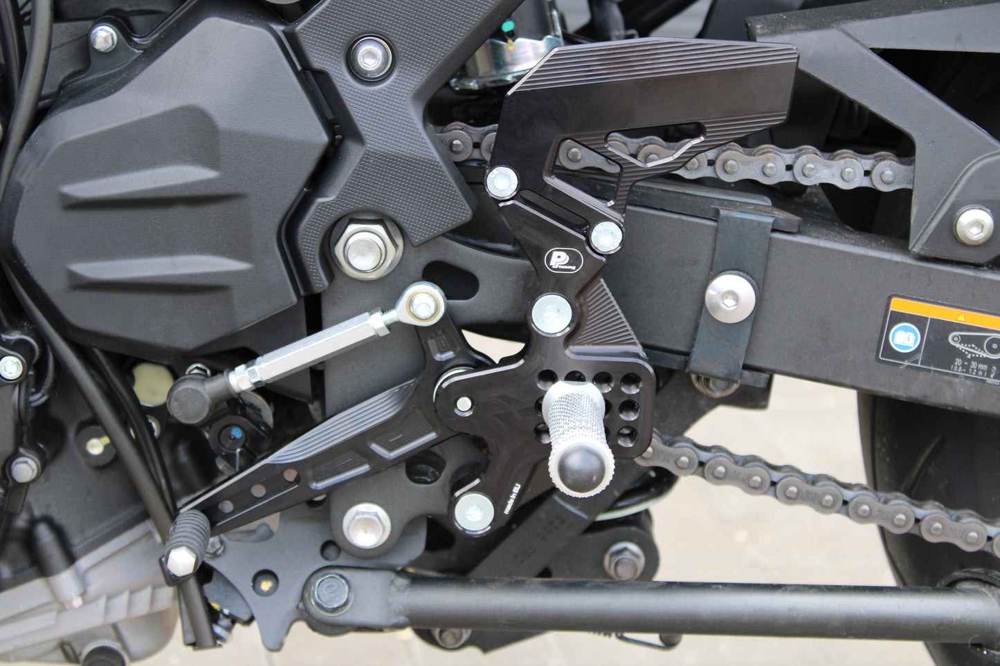 Fußrastenanlage Kawasaki Z400 (2019 - 2023)